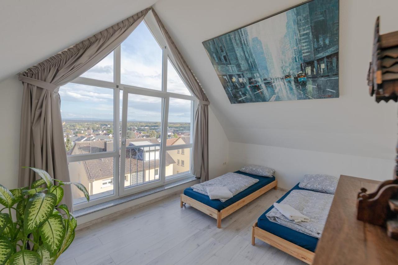 The Beverly Hills Of Frankfurt In Hofheim Penthouse Or Garden Kültér fotó